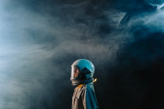 A striking image of an astronaut in a helmet shrouded in mystic smoke. turismo espacial